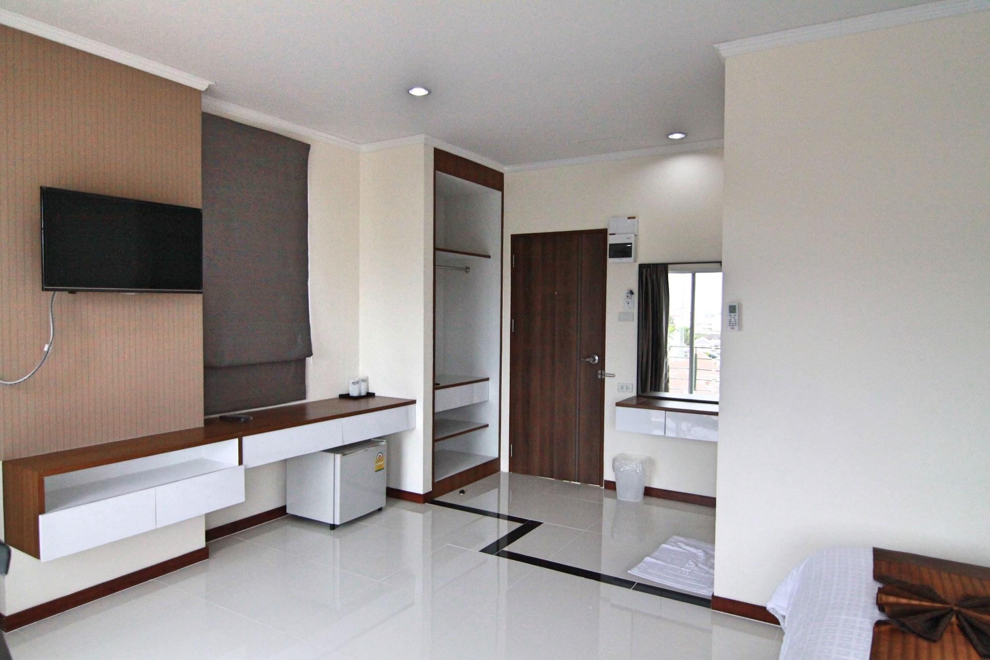 TTT Hotel Hat Yai Buitenkant foto