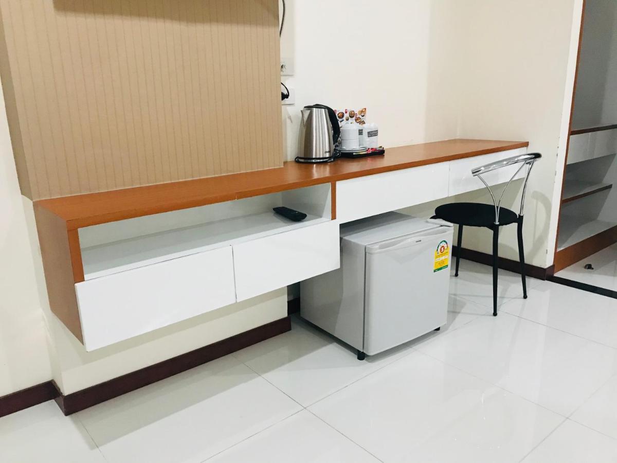 TTT Hotel Hat Yai Buitenkant foto