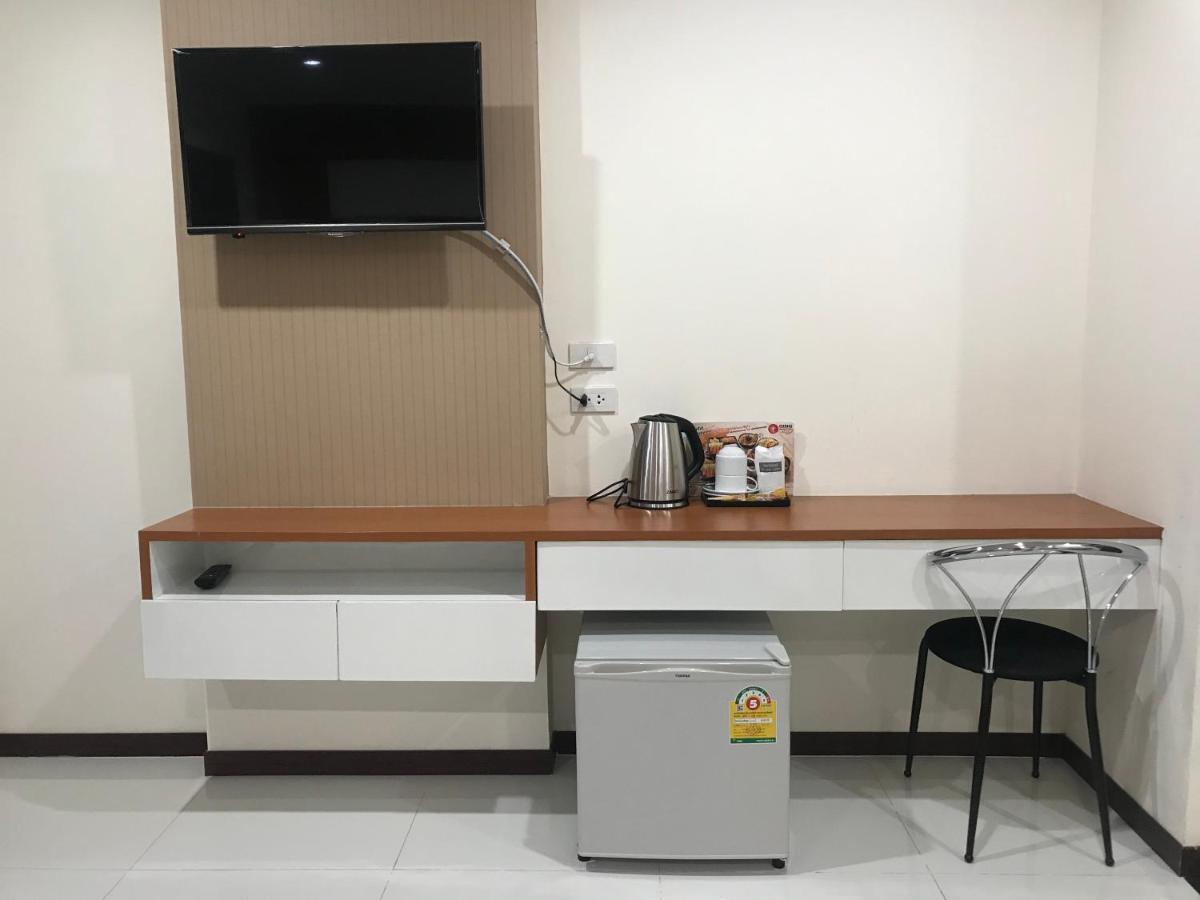 TTT Hotel Hat Yai Buitenkant foto